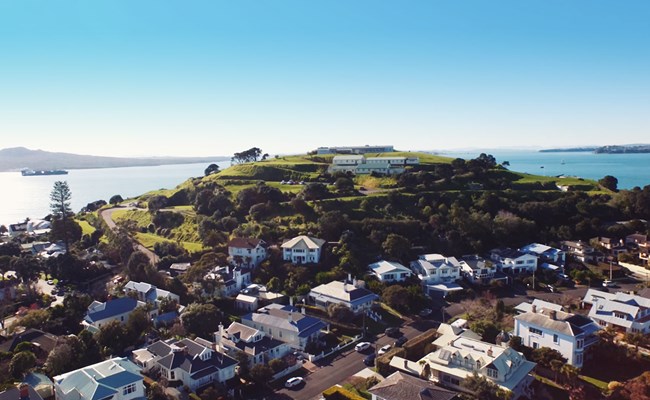 Devonport Walking Track Landing.jpg