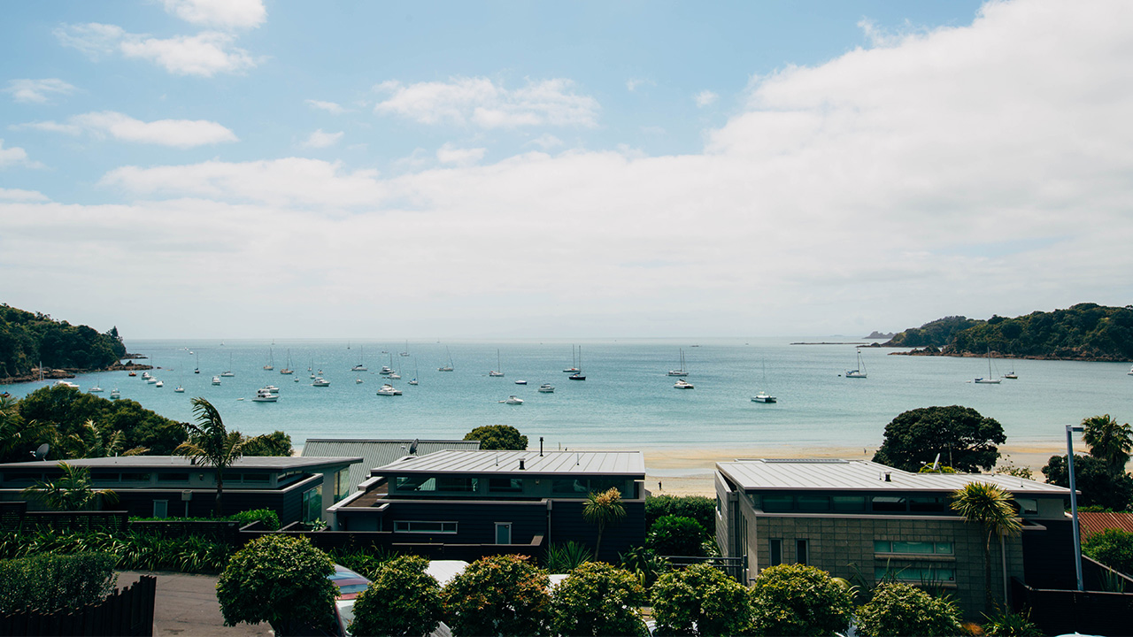 Waiheke Island Fullers + 360 Discovery Cruises