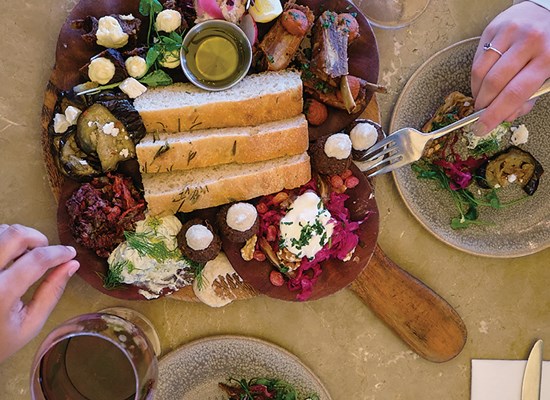 Waiheke Island Wine & Dine - Wine Tour by Fullers360