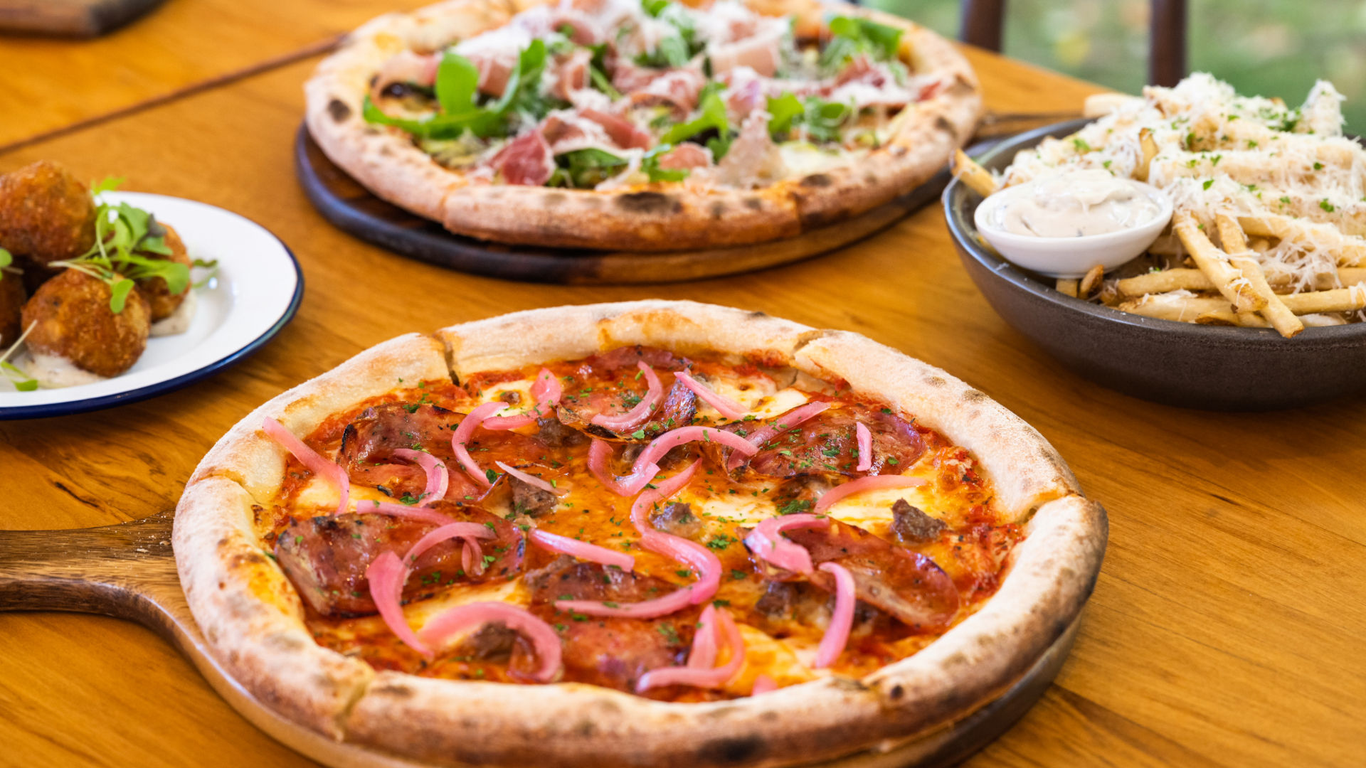 valentines day date ideas - pizza