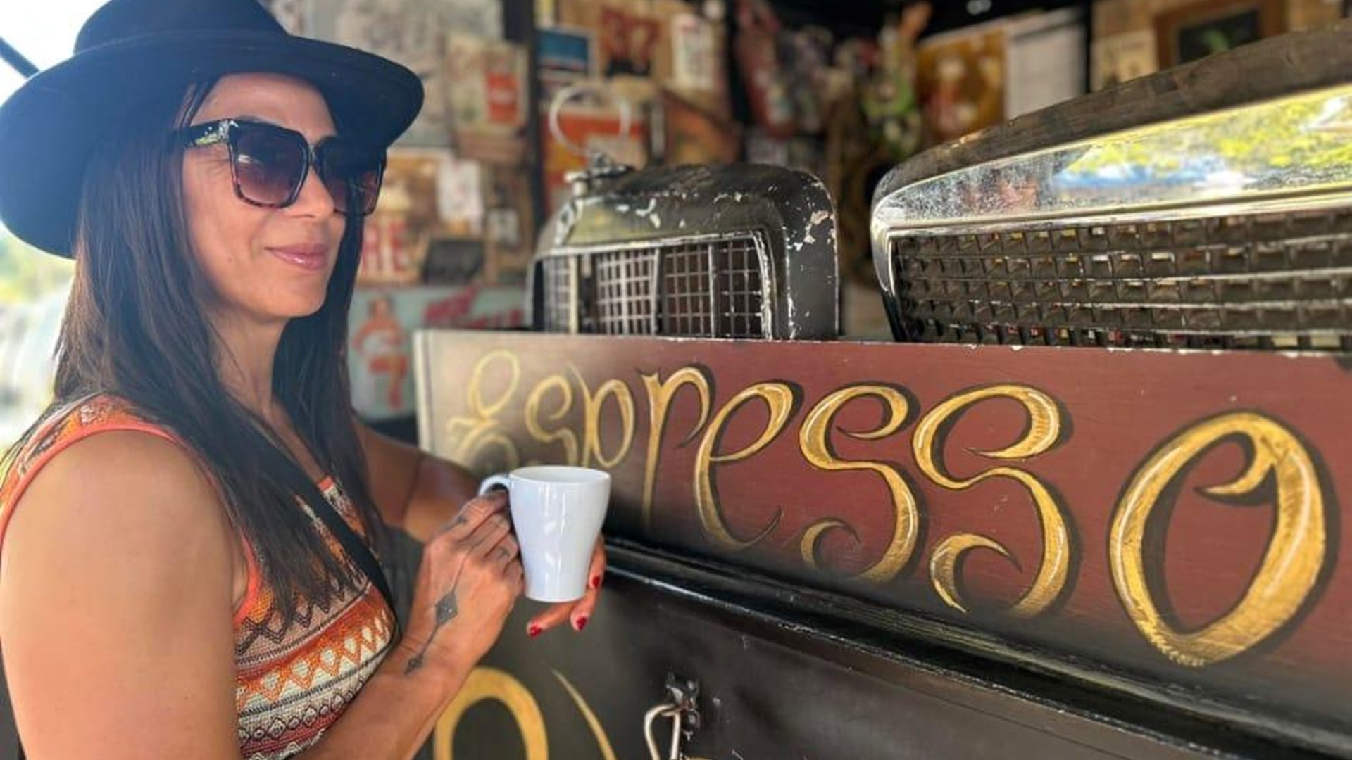 Coffe at the Ostend Market, Waiheke.jpg